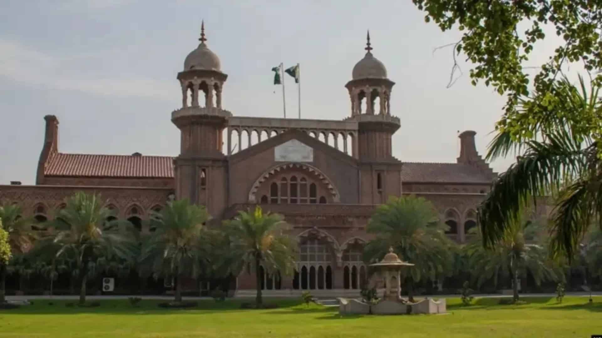 شناختی کارڈ شہری کا حق ہے جو نہیں چھینا جاسکتا ،عدالت کا شناختی کارڈ بلاک کرنے کا حکم کالعدم قرار