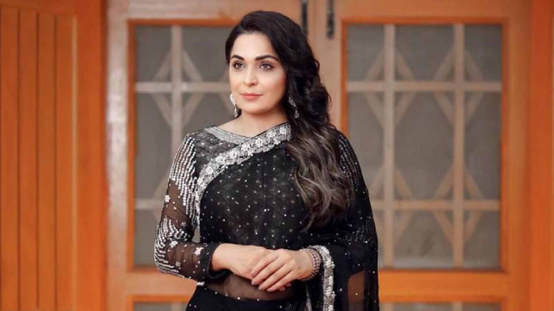 فلم میں کام کرنے کے لئے اداکارہ میرا کا انوکھا مطالبہ