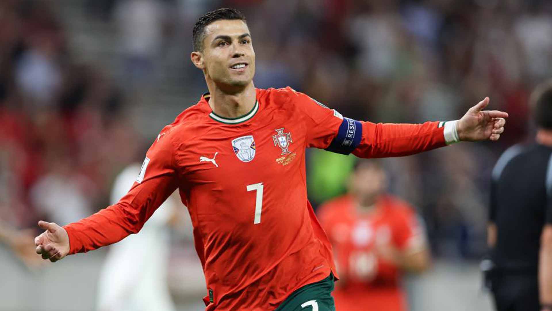 کرسٹیانو رونالڈو ایک منٹ میں کتنی کمائی کرتے ہیں؟ حیران کن اعداد و شمار سامنے آگئے