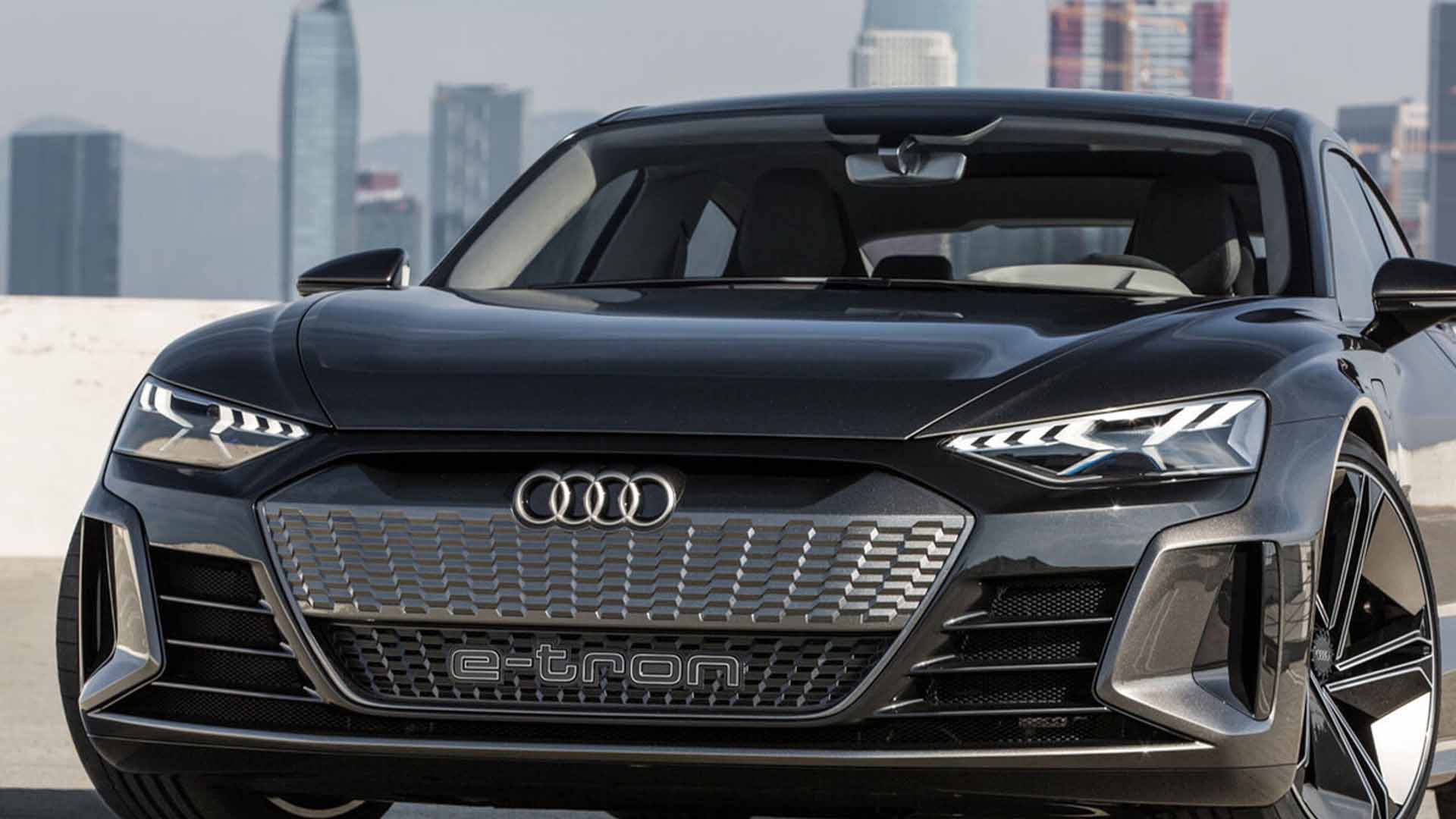 گاڑیوں کی قیمتوں میں کمی کی دوڑ، اوڈی بازی لے گی، گاڑی 90 لاکھ سستی کر دی