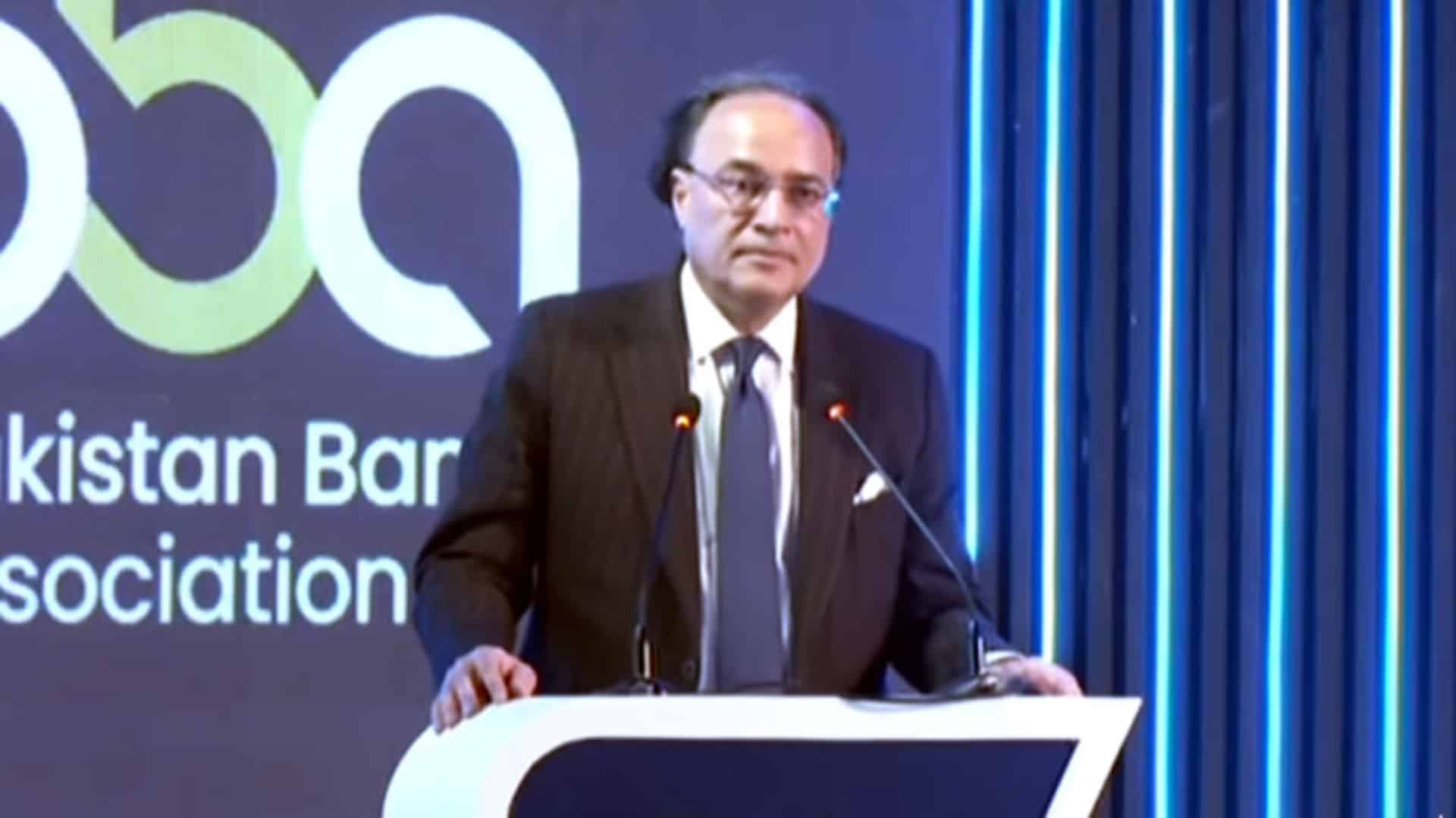 پاکستان کی معیشت درست سمت میں گامزن، نظام میں آسانیاں لانا چاہتے ہیں : وزیرخزانہ