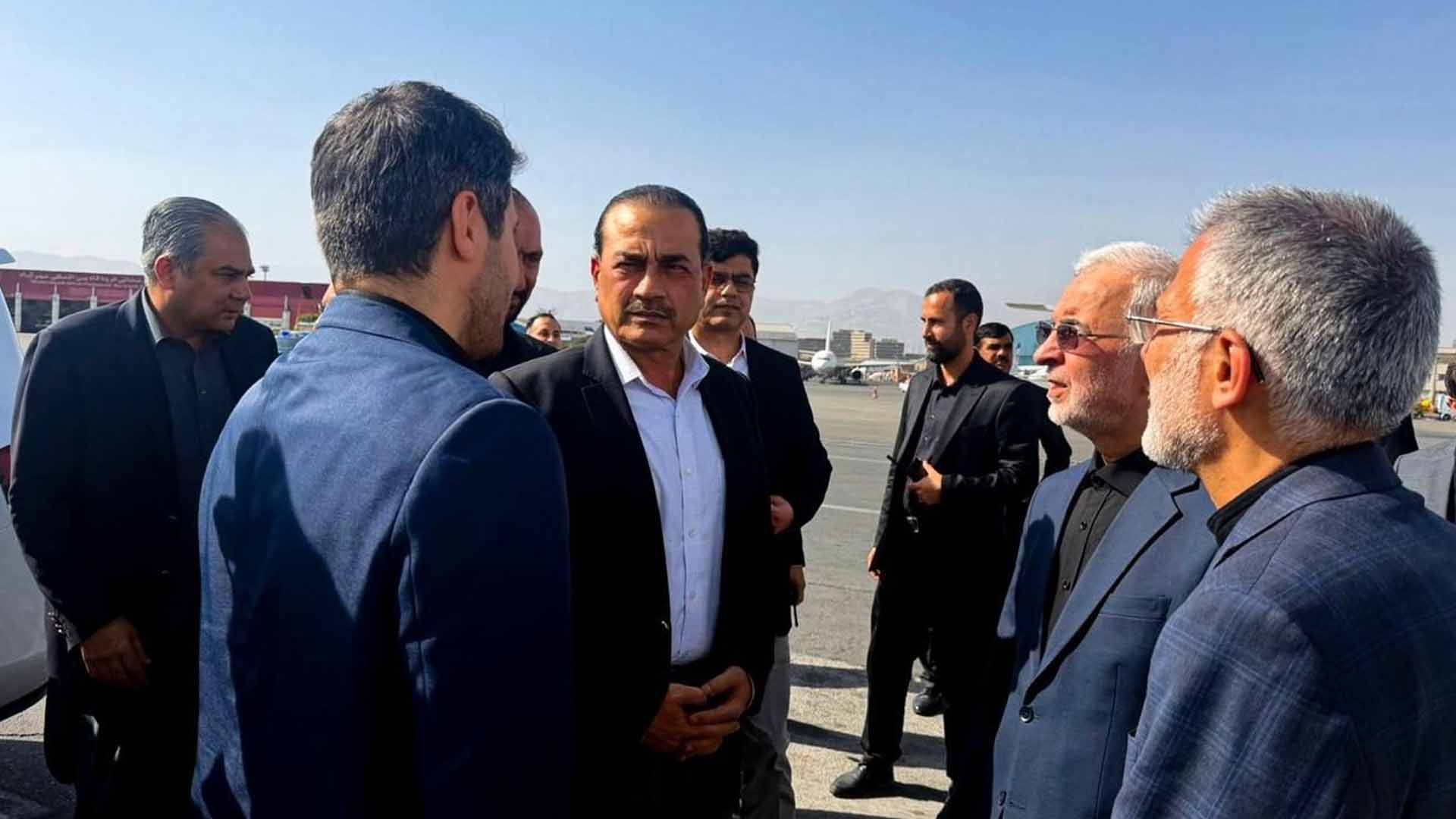شہید آیت اللہ خامنہ ای کے نمازِ جنازہ میں شرکت کے بعد فیلڈ مارشل عاصم منیر واپس وطن روانہ