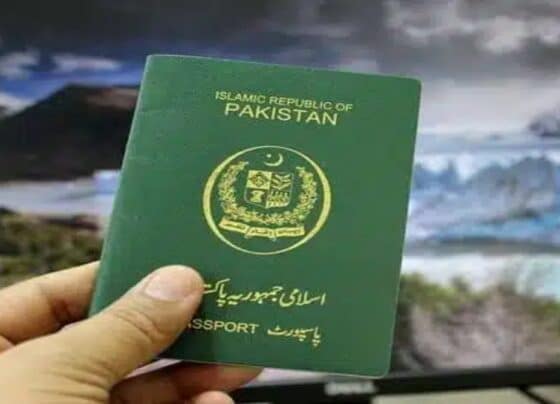 پاکستانی پاسپورٹ ہولڈرز کے لیے خوشخبری، کن 30 ممالک میں ویزا فری داخلہ ہوا ممکن؟