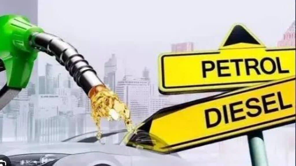 عالمی منڈی میں تیل مہنگا، آئندہ ہفتے کیا پاکستان میں پیٹرول سستا ہوگا یا نہیں ؟
