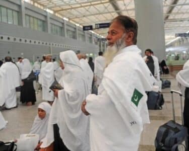 عمرہ زائرین کی تعداد میں پاکستان سب پر بازی لے گیا، 22 فیصد سے زائد اضافہ