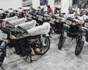 یونائیٹڈ کی 70 سی سی موٹرسائیکل کی نئی قیمت نے صارفین کو چونکا دیا