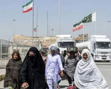ایران عراق جانے والے زائرین