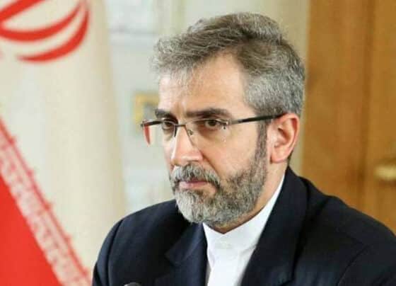 باقری