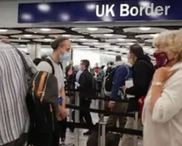 برطانیہ رہائش پذیر
