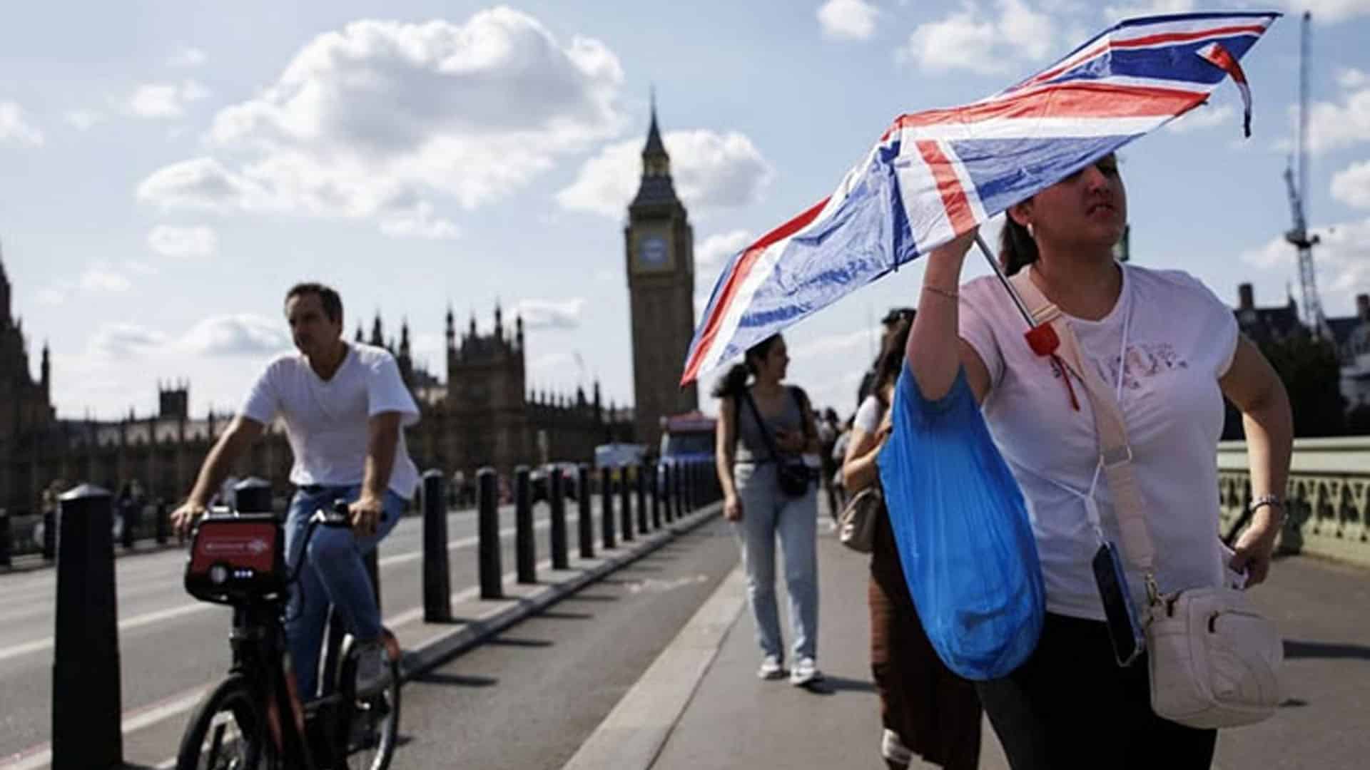 برطانیہ میں گرمی کا 142 سالہ ریکارڈ ٹوٹ گیا ،جون تاریخ کا دوسرا گرم ترین مہینہ قرار