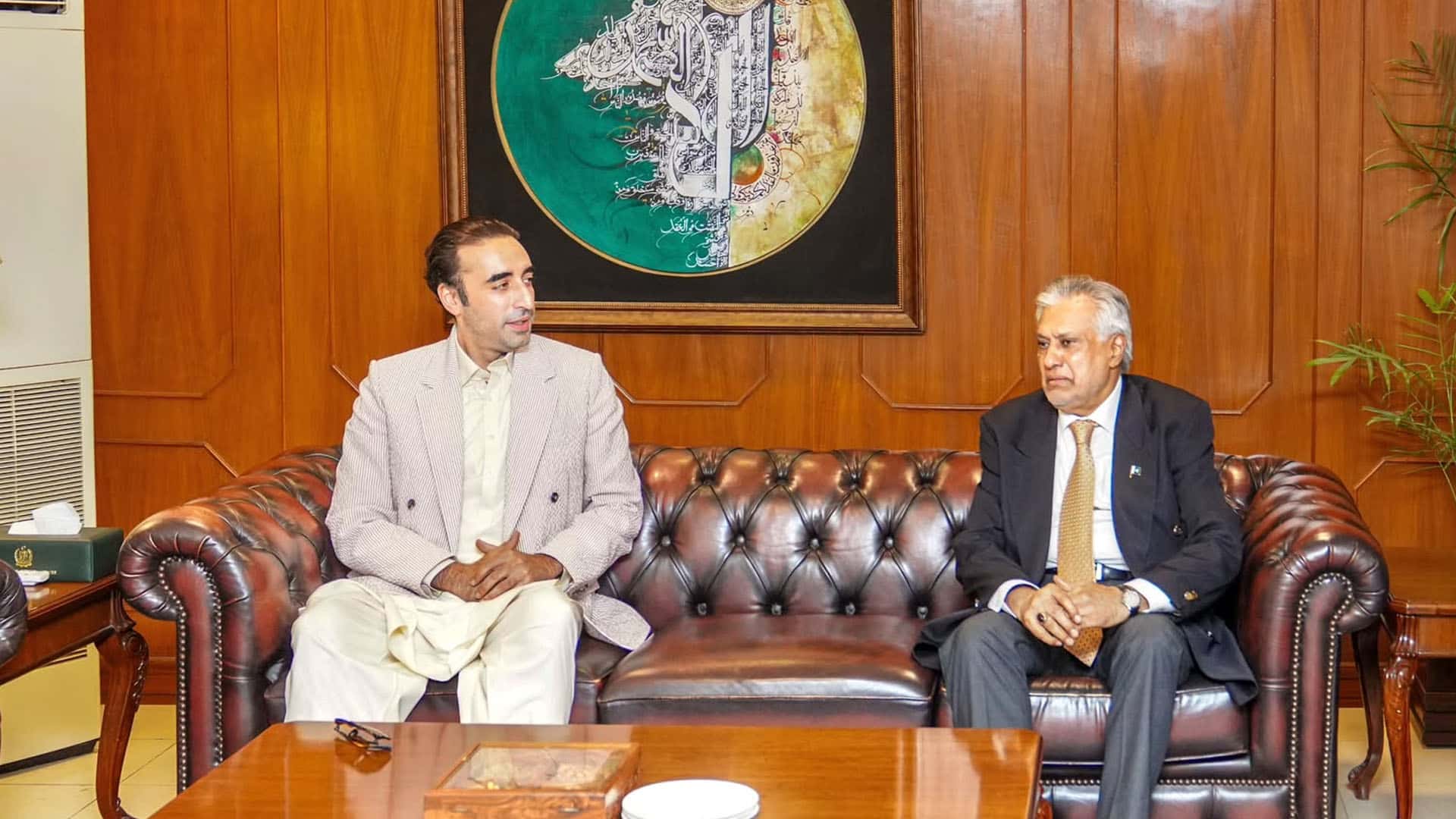 بلاول بھٹو اور اسحاق ڈار کی ملاقات، آزاد کشمیر اور گلگت بلتستان کی سیاسی صورتحال پر تفصیلی گفتگو