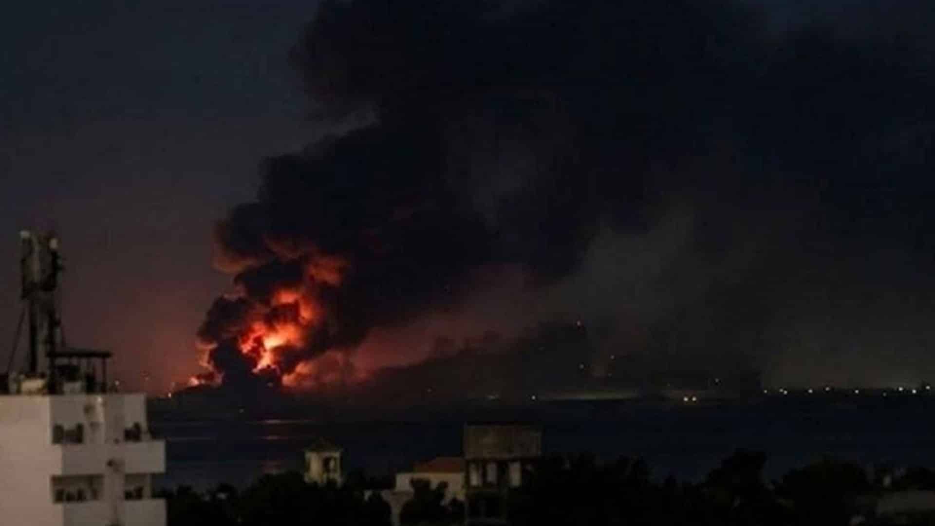 سعودی اتحادی افواج کا الحدیدہ میں حوثی ٹھکانوں پر حملہ، فوجی اہداف کو نشانہ  بنایا