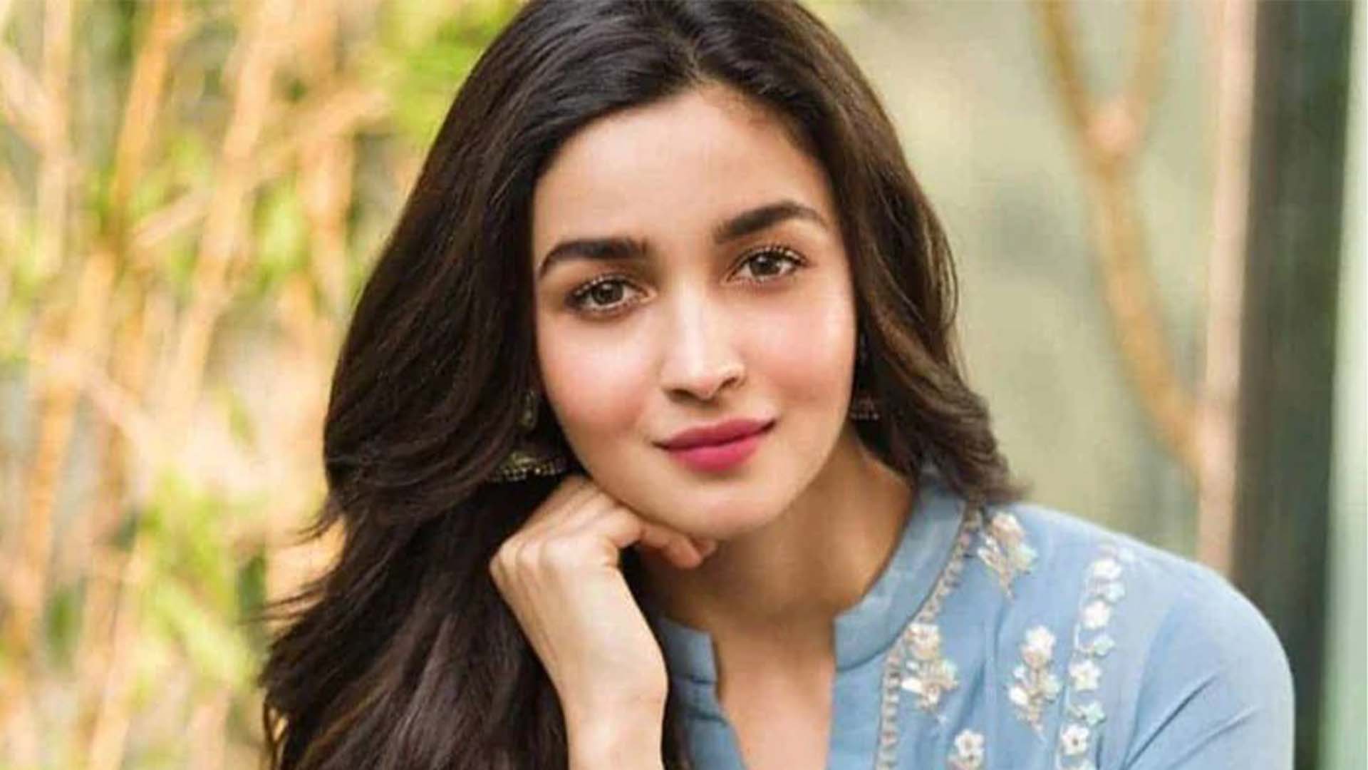 نیٹ پیپر لیک تنازع، عالیہ بھٹ کا طلبہ کے مطالبات کی حمایت کا اعلان