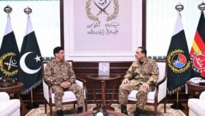 جنرل سید عامر رضا نے کمانڈر نیشنل اسٹریٹجک کمانڈ کا عہدہ سنبھال لیا، جی ایچ کیو میں گارڈ آف آنر پیش