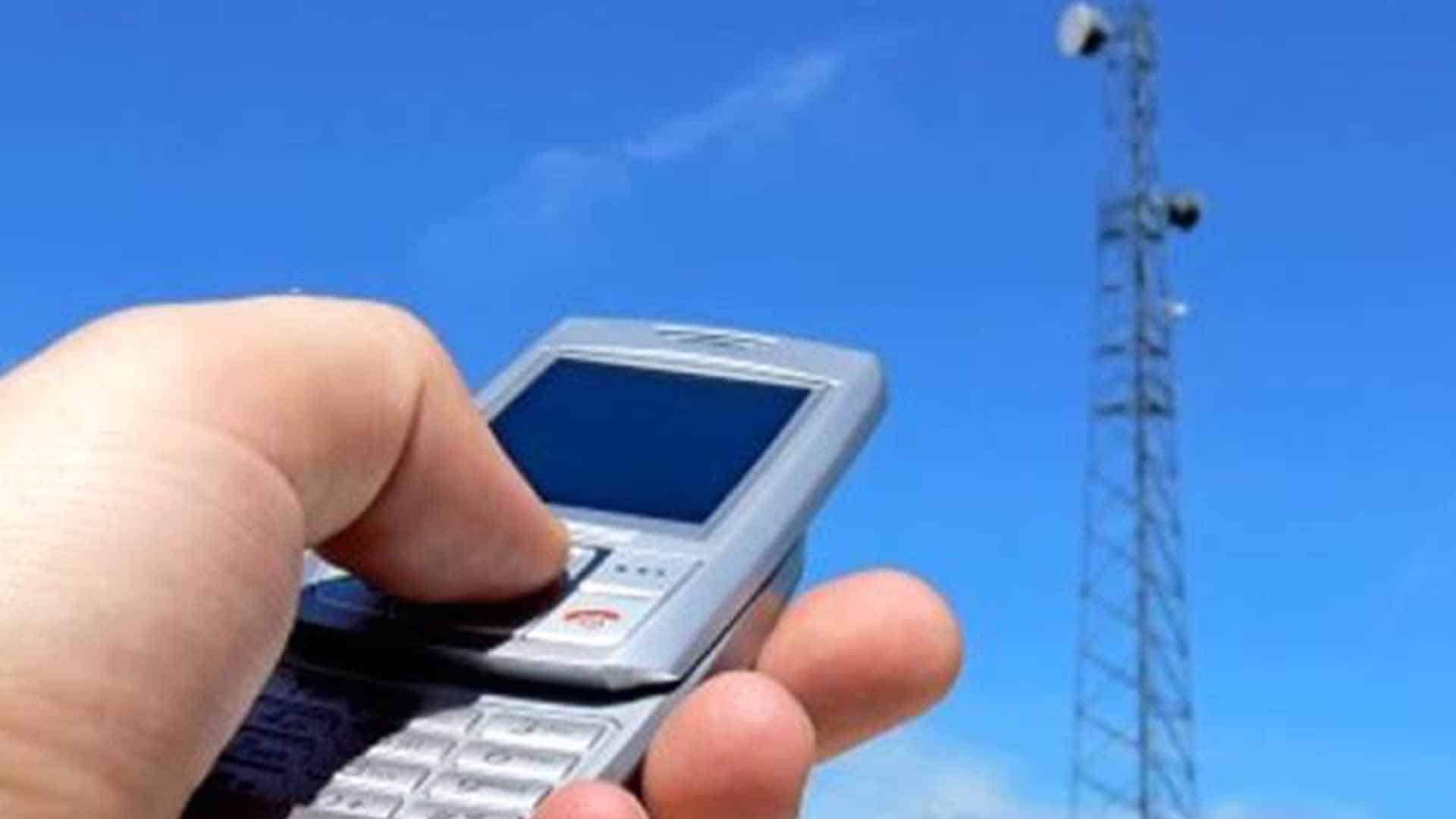 عوام کی سنی گئی ، خراب موبائل نیٹ ورک پر کمپنیوں کیخلاف کارروائی