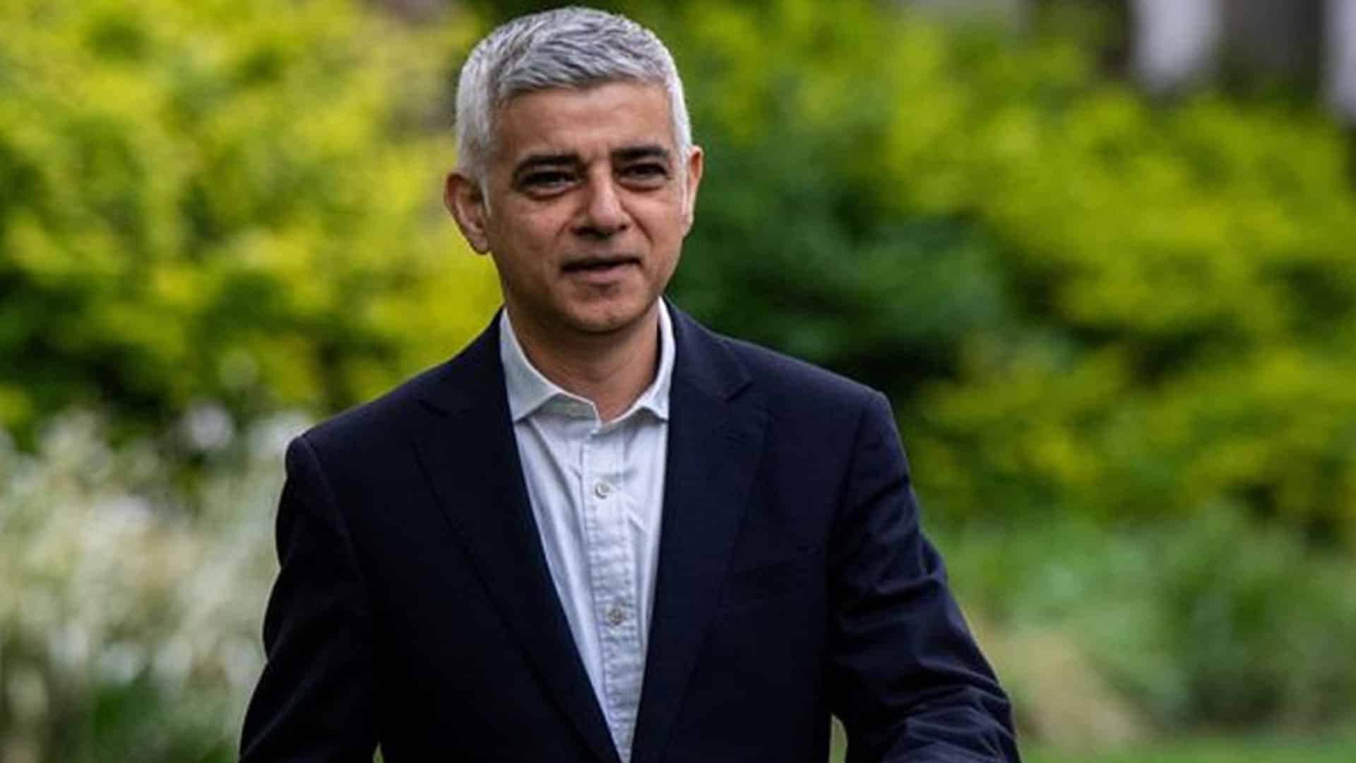 پاکستانی نژاد میئر لندن سر صادق خان کو برطانیہ کا بڑا اعزاز مل گیا