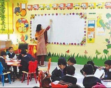 پرائیویٹ تعلیمی ادارے مفت تعلیم