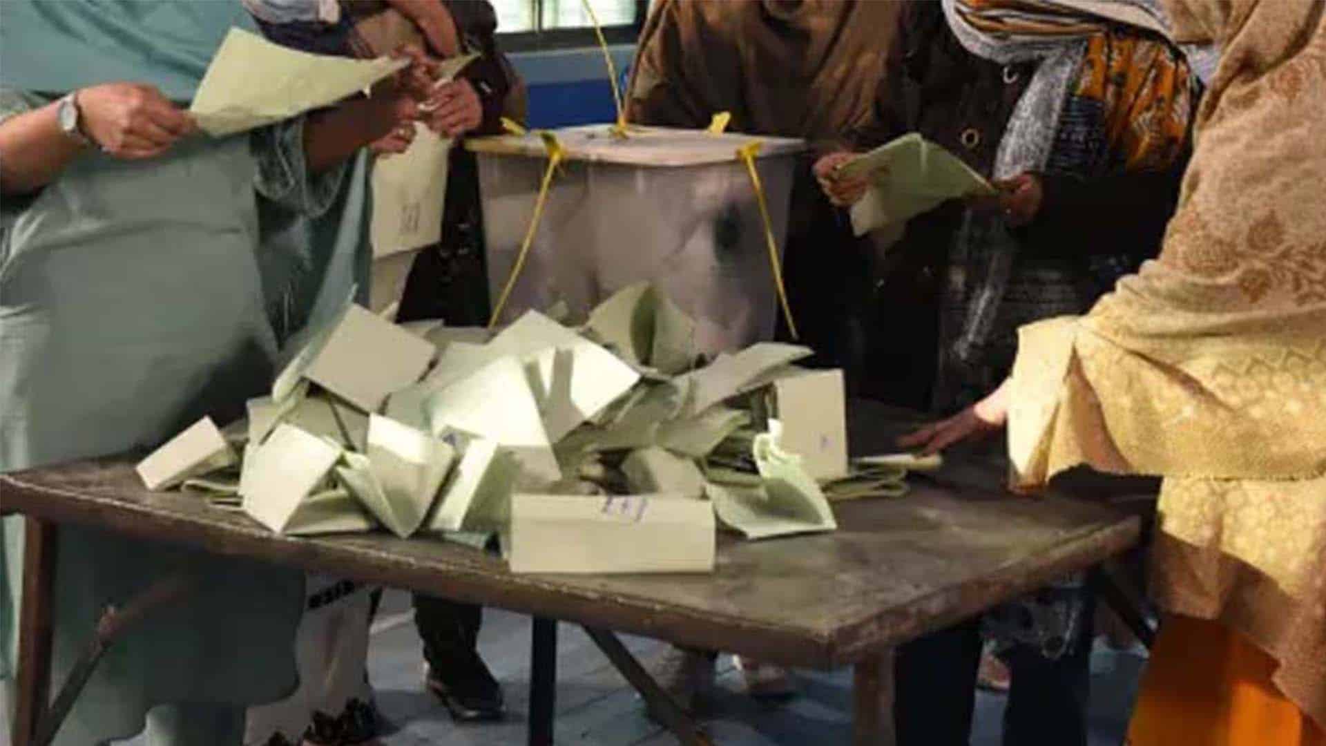 آزاد کشمیر الیکشن، کن حلقوں میں کس نے میدان مارا ؟ تازہ نتائج آ گئے