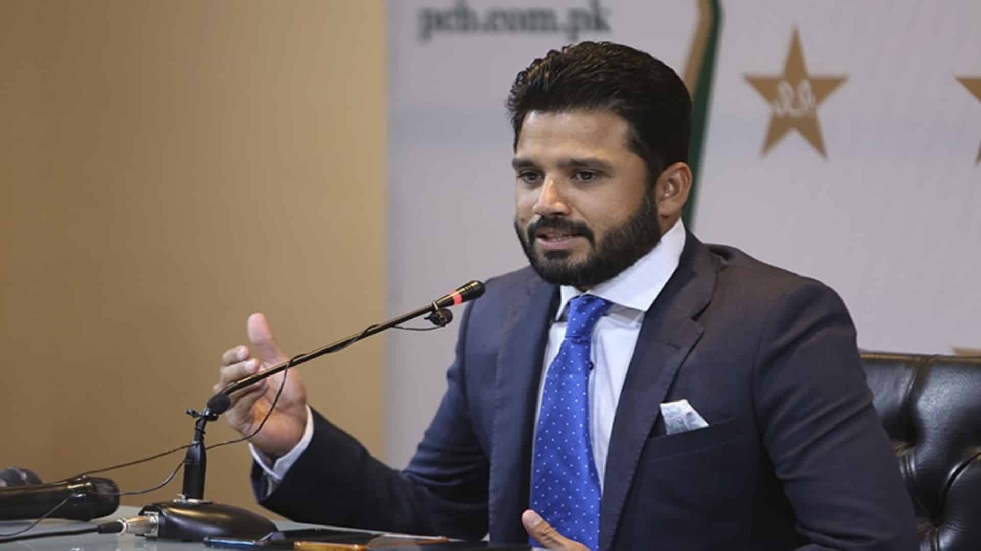 قومی ٹیم کی خراب کارکردگی کا ذمہ دار کسی کپتان یا کوچ کو نہیں ٹھہراؤں گا ، اظہرعلی