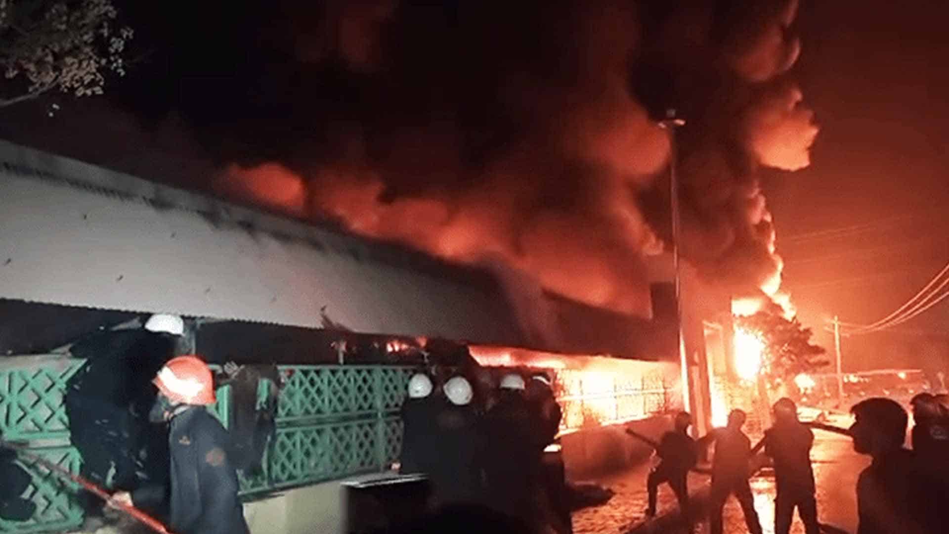 پی ٹی آئی دورِ حکومت میں اسلام آباد میں آتشزدگی کے 16 بڑے واقعات پیش آئے، ہوشربا رپورٹ منظرِ عام پر آگئی