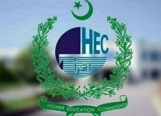 ہائر ایجوکیشن کمیشن کا یونیورسٹی اساتذہ کیلئے اے آئی ٹریننگ پروگرام شروع کرنے کا فیصلہ