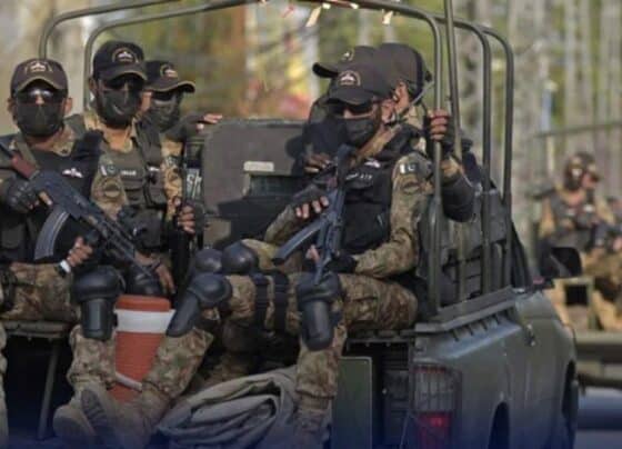 سیکیورٹی فورسز کی خیبرپختونخوا میں دو مختلف کارروائیاں، فتنہ الخوارج کے 10 دہشتگرد ہلاک