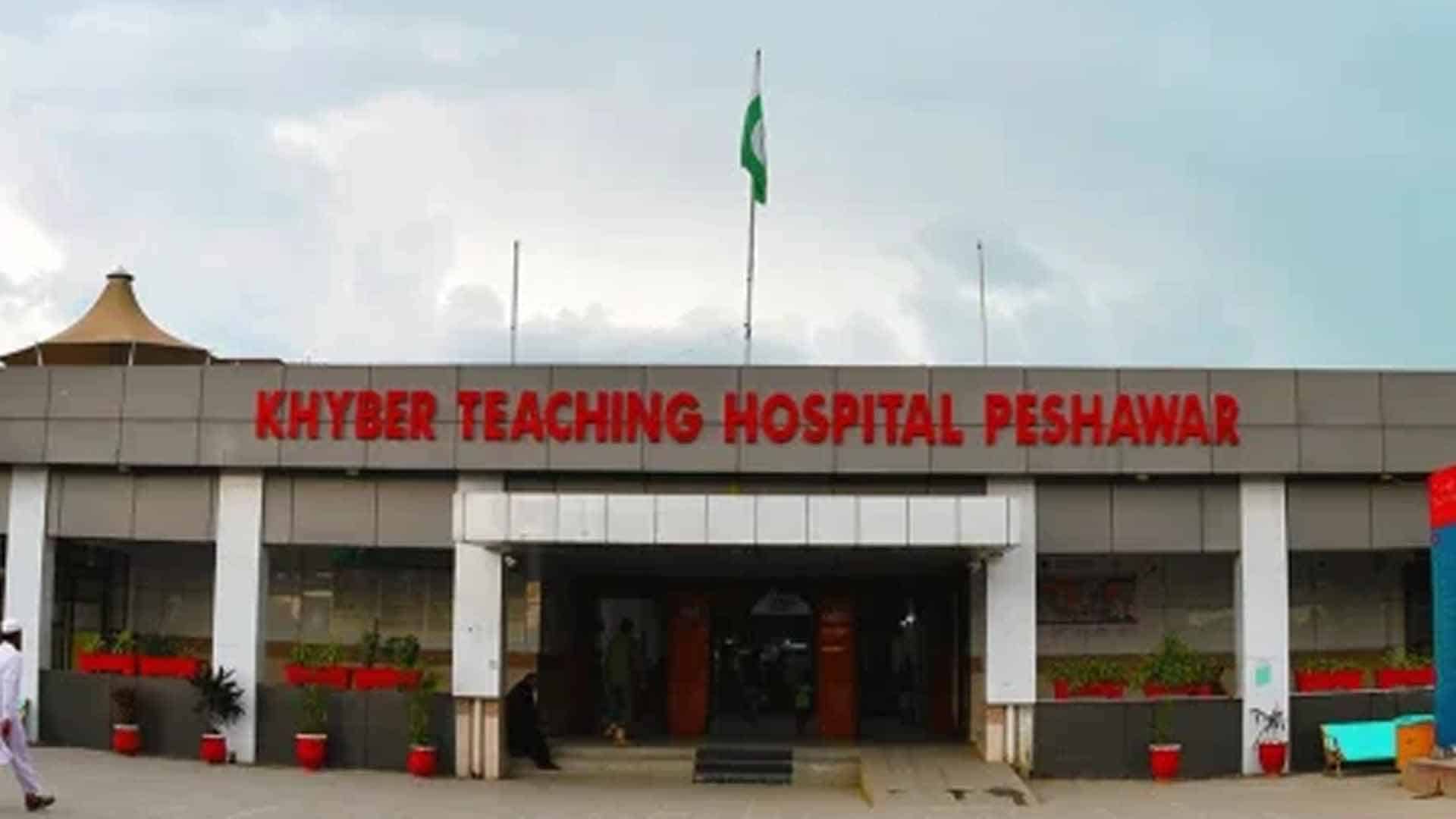 پمز سانحہ، پی ٹی آئی کی تنقید پر 2020 کا خیبر ٹیچنگ ہسپتال واقعہ بھی زیرِ بحث