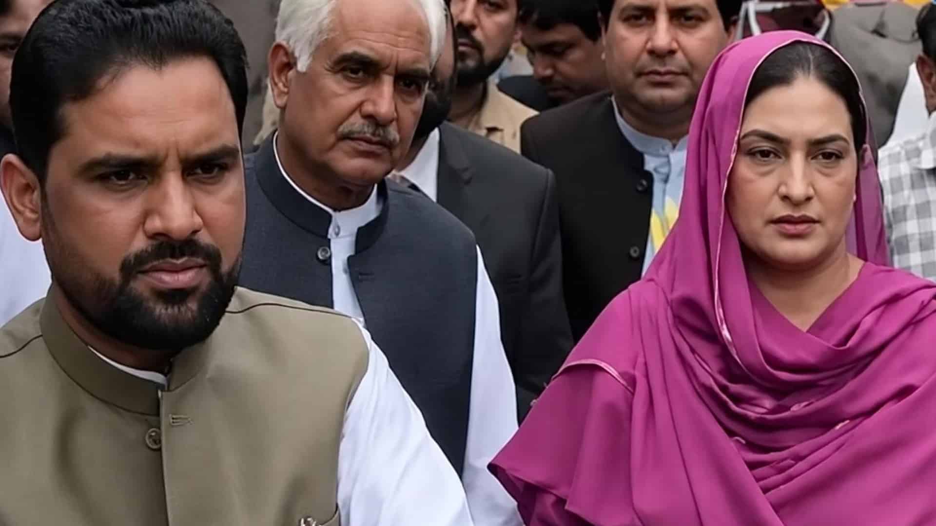 وزیر برائے اعلیٰ تعلیم مینا خان کو انگریزی سمجھ نہ آئی، طالبہ کو پشتو میں بریفنگ دینا پڑی، ویڈیو وائرل، سوشل میڈیا ٹرولنگ