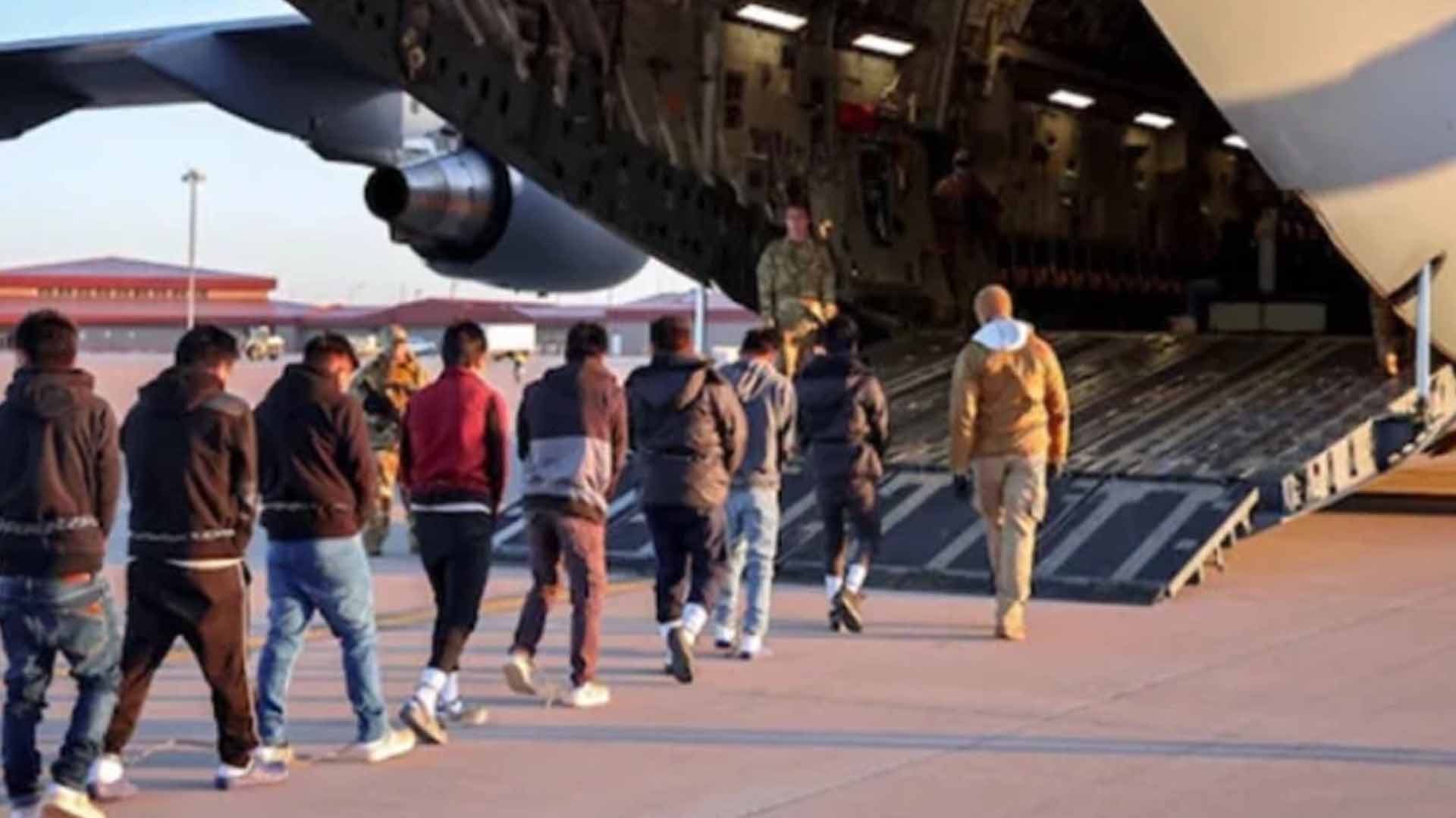 بھارتیوں کے لیے امریکا سے بری خبر، ہزاروں تارکین وطن ملک بدر