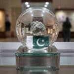 چاند کا ٹکڑا پاکستان کیسے پہنچا؟ کراچی میں نمائش جاری
