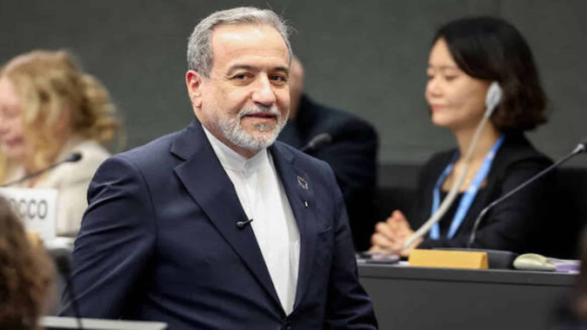 ٹرمپ کا ایران کیخلاف معاشی جنگ کا اعلان امریکا کیلئے مزید شکست کا باعث بنےگا ، عباس عراقچی