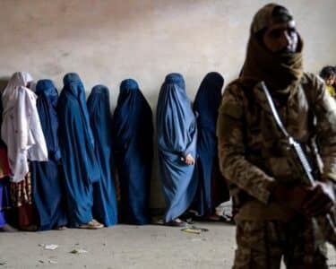 افغانستان میں غیرقانونی پابندیوں کے سبب خواتین خودکشی پر مجبور! عالمی جریدے نے طالبان رجیم کی سخت گیر پالیسیاں آشکارکردیں