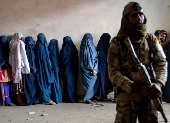 افغانستان میں غیرقانونی پابندیوں کے سبب خواتین خودکشی پر مجبور! عالمی جریدے نے طالبان رجیم کی سخت گیر پالیسیاں آشکارکردیں