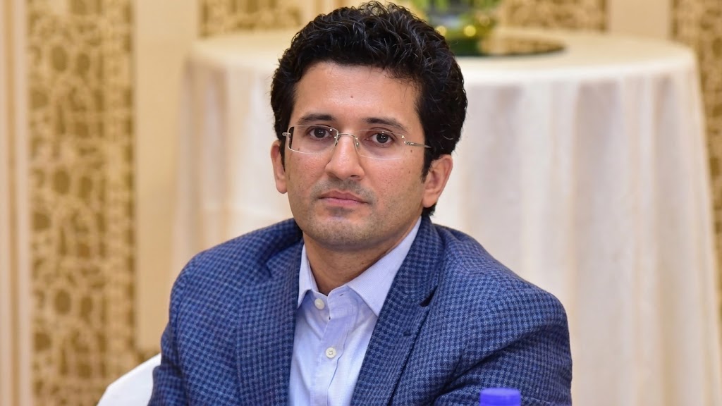پیٹرولیم مصنوعات کی قیمتیں بار بار کیوں بدلتی ہیں؟ وزیر پیٹرولیم نے وجہ بتا دی