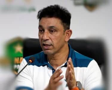 پاکستان میں ایک ہی سپراسٹار ہے لیکن ہم اسے عزت نہیں دیتے، سابق آل راؤنڈر اظہر محمود