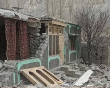 گلگت بلتستان میں 5.4 شدت کا زلزلہ ، لینڈ سلائیڈنگ سے راستہ بند