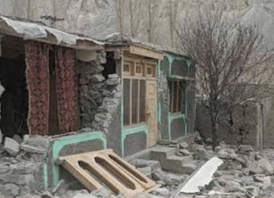 گلگت بلتستان میں 5.4 شدت کا زلزلہ ، لینڈ سلائیڈنگ سے راستہ بند