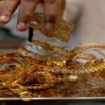 سونے کی قیمتیں کہاں پہنچ گئیں؟ عالمی و مقامی مارکیٹ سے خبر آگئی