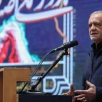 امریکا اقتصادی دباؤ سے اپنے مقاصد حاصل نہیں کرسکتا، پابندیوں سے نمٹنے کیلئے تیار ہیں، ایرانی صدر