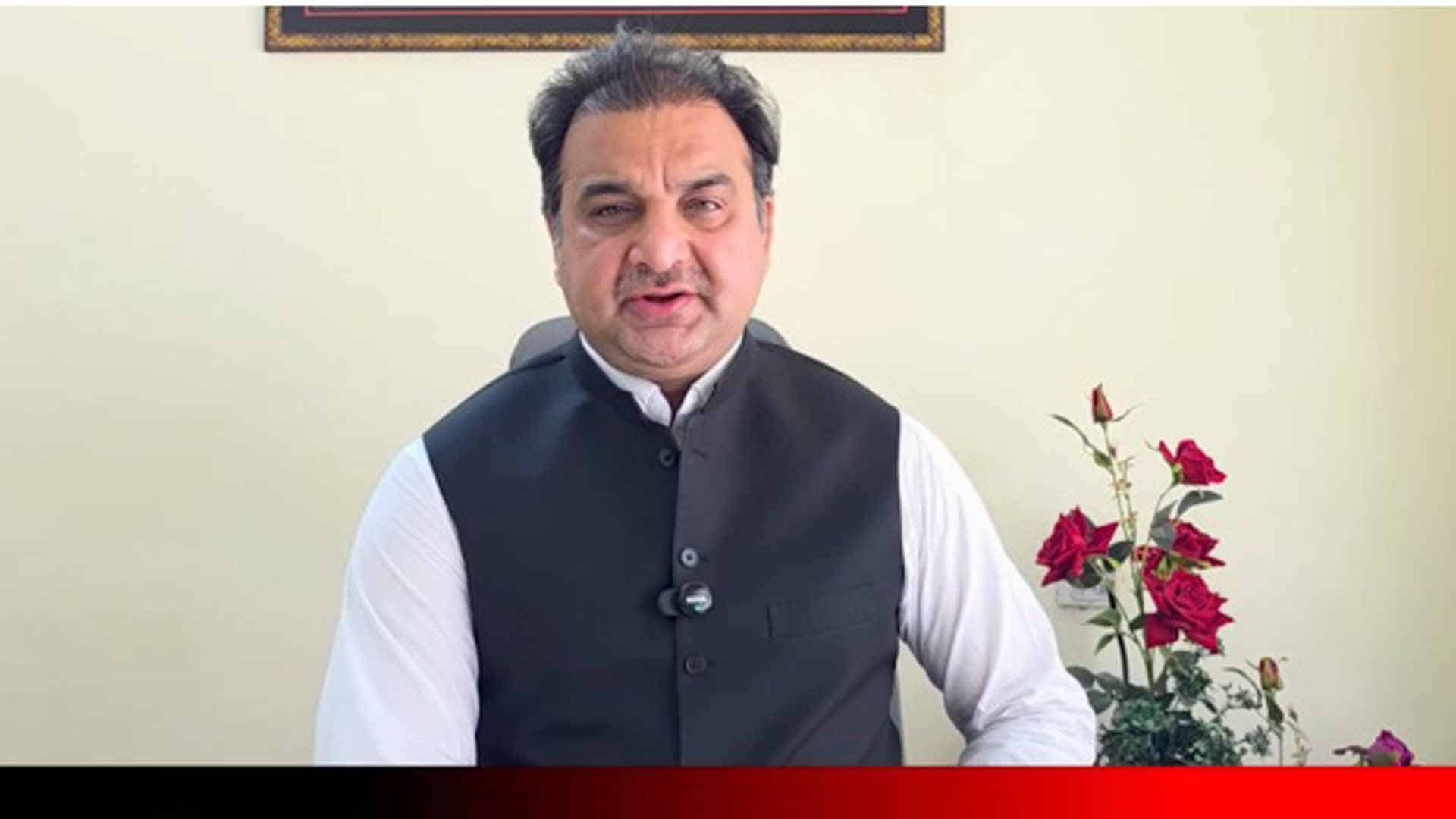 خیبر ٹیچنگ ہسپتال میں 50 کروڑ کی کرپشن، سینئر صحافی عرفان خان فیکٹ فائنڈنگ رپورٹ  منظر عام پر لے آئے