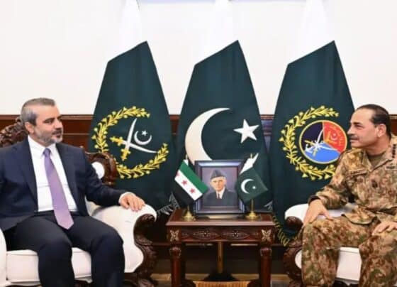 شام کے وزیرِ خارجہ اسعد الشیبانی کی فیلڈ مارشل عاصم منیر سے ملاقات، دفاع اور سیکیورٹی کے شعبوں میں تعاون پر اتفاق