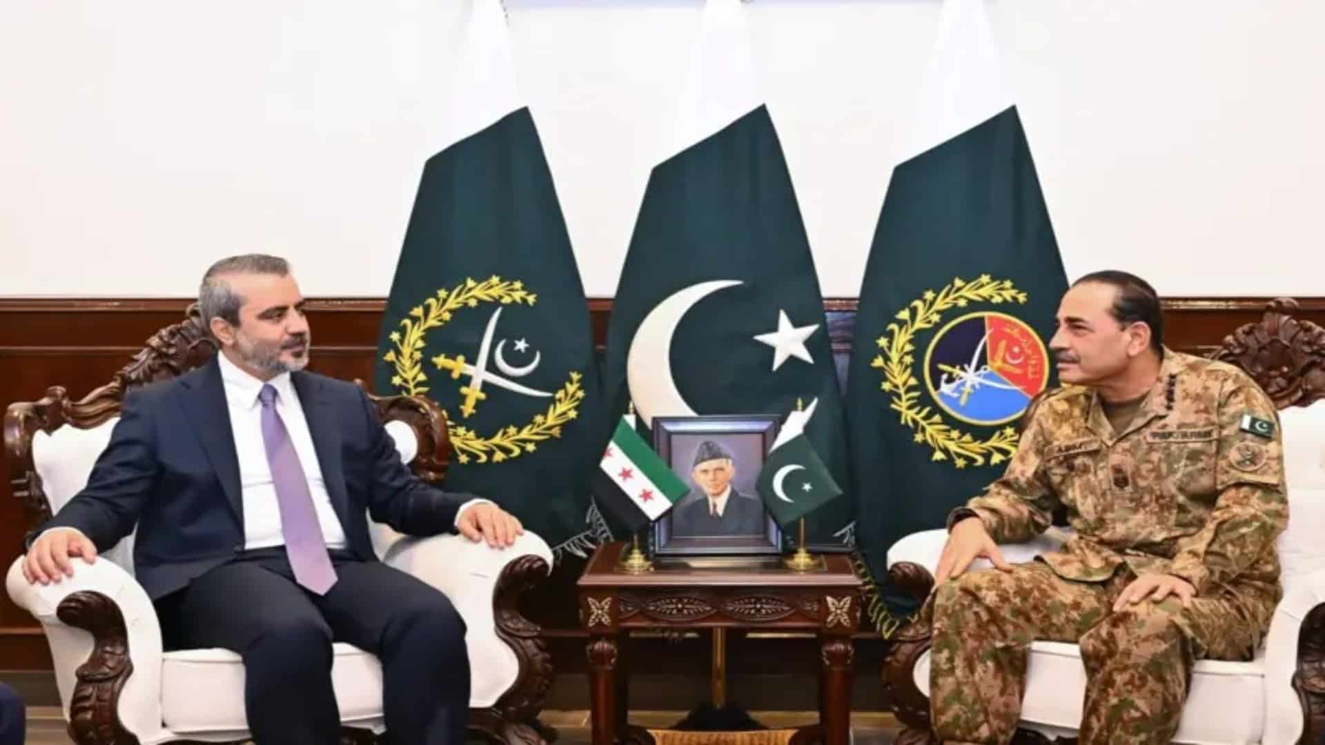 فیلڈ مارشل سید عاصم منیر سے شامی وزیرِ خارجہ اسعد حسن الشیبانی کی ملاقات ، دفاع اور سکیورٹی کے شعبوں میں تعاون پر اتفاق