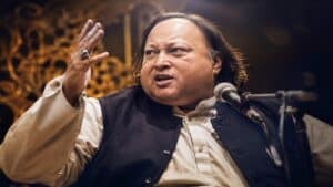 نصرت فتح علی خان کی آواز کا جادو آج بھی برقرار ، مداحوں سے بچھڑے 29 برس بیت گئے