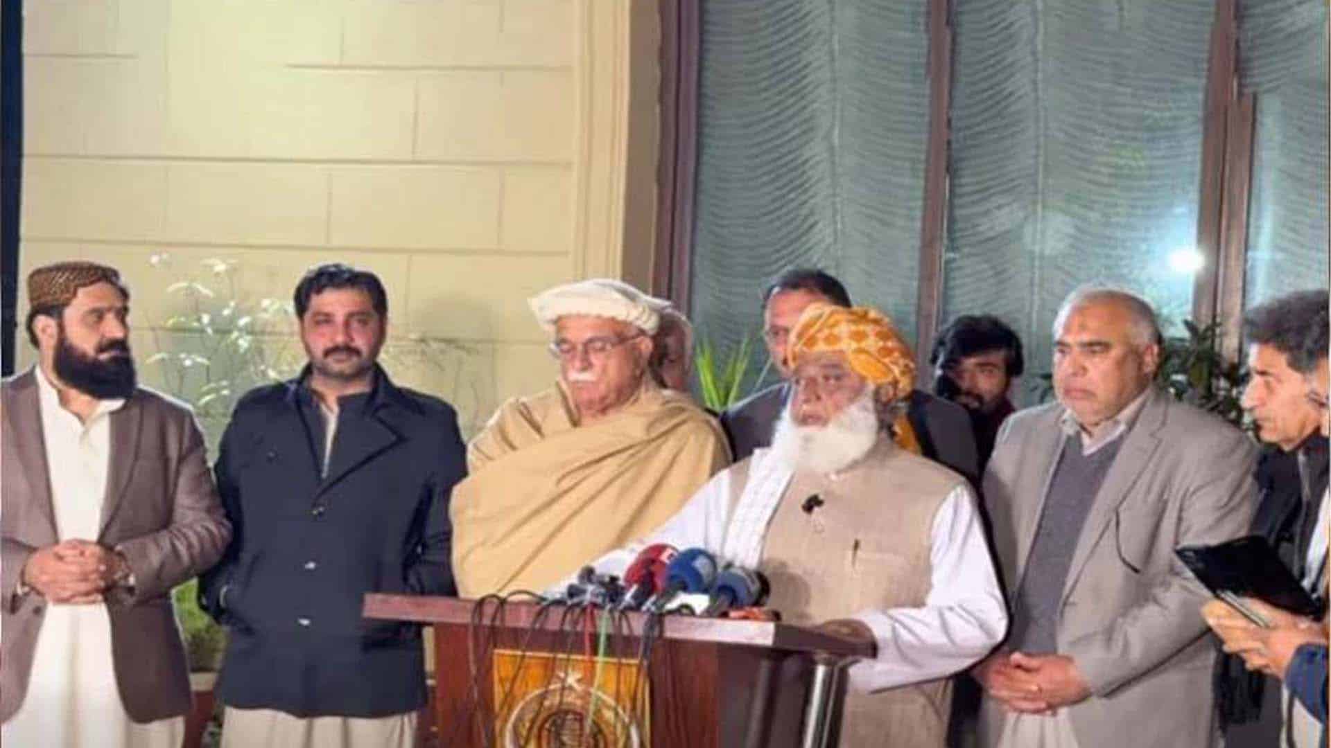 سیاسی میدان سے بڑی خبر، مولانا فضل الرحمان اور اپوزیشن کا نیا اتحاد بنانے پر اتفاق
