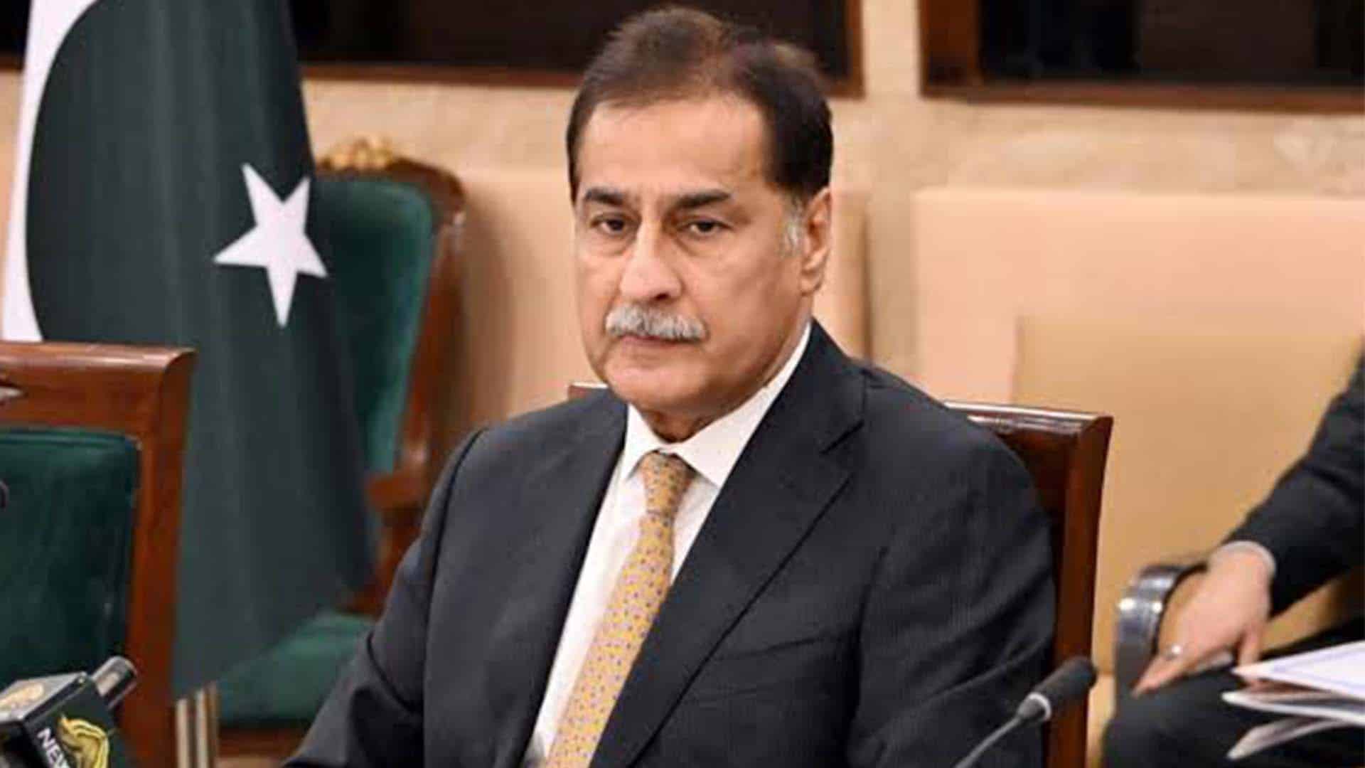 برف پگھل گئی،حکومت اور پی ٹی آئی قائدین اکٹھے بیٹھ گئے،آج کی بڑی خبر