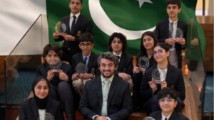 پاکستانی طلبہ کا عالمی کارنامہ، 8 ایوارڈز جیت لیے