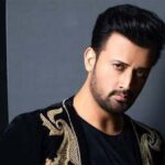 عاطف اسلم کے چشمے پر طنز، گلوکار نے بھی دلچسپ جواب دے دیا