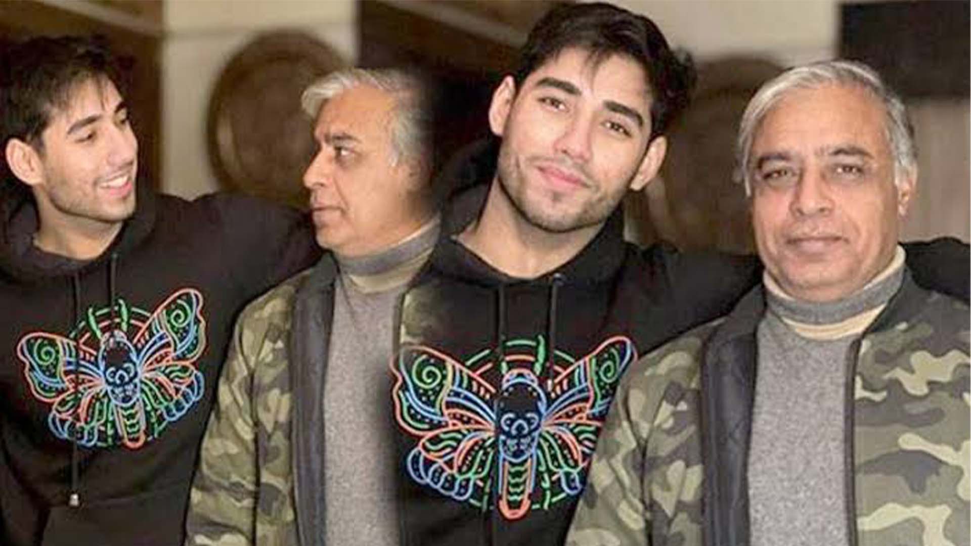 معروف پاکستانی اداکار علی رضا کے والد انتقال کرگئے