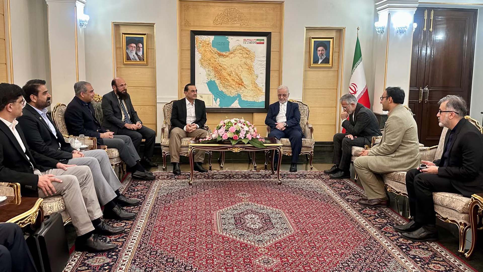 فیلڈ مارشل سید عاصم منیر کی  وزیر داخلہ ایران  سے اہم ملاقات