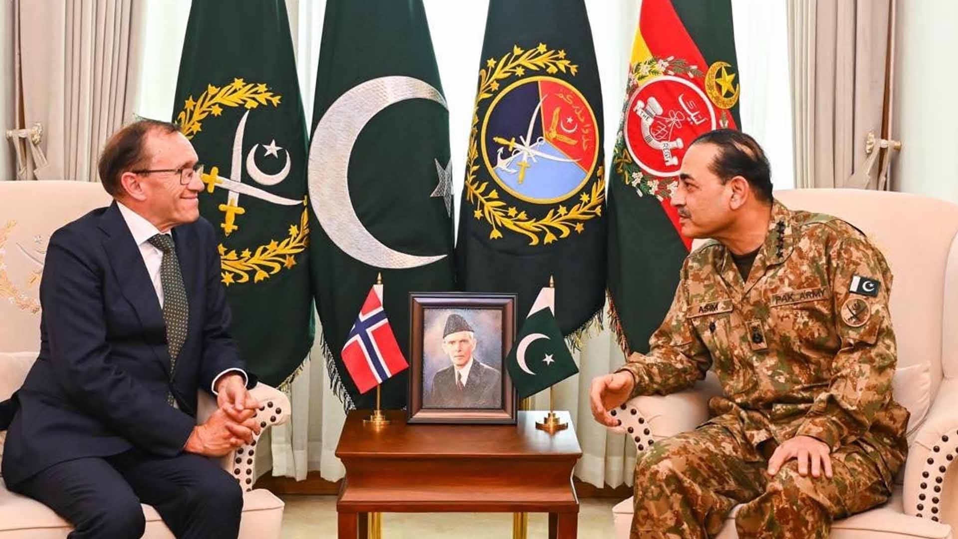 فیلڈ مارشل سیدعاصم منیر سے ناروے کے وزیر خارجہ کی ملاقات،عالمی امن اور علاقائی استحکام سے متعلق گفتگو